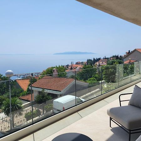 Premium Apartment With Beautiful Sea View, Short Walk To The Sea 奥帕提亚 外观 照片