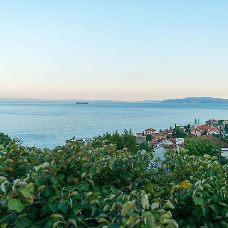 Premium Apartment With Beautiful Sea View, Short Walk To The Sea 奥帕提亚 外观 照片
