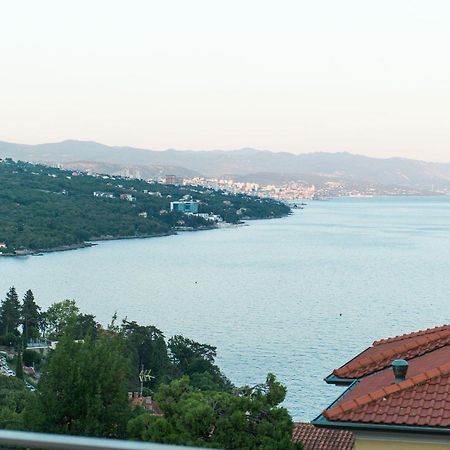 Premium Apartment With Beautiful Sea View, Short Walk To The Sea 奥帕提亚 外观 照片