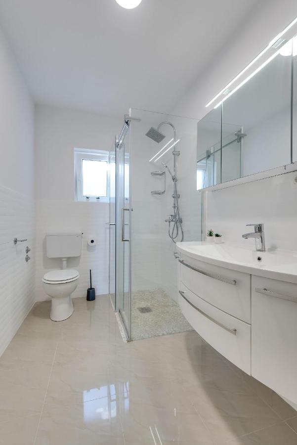 Premium Apartment With Beautiful Sea View, Short Walk To The Sea 奥帕提亚 外观 照片