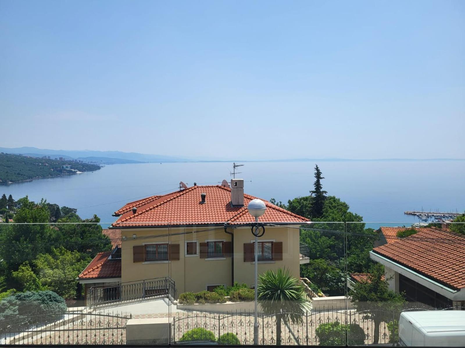 Premium Apartment With Beautiful Sea View, Short Walk To The Sea 奥帕提亚 外观 照片
