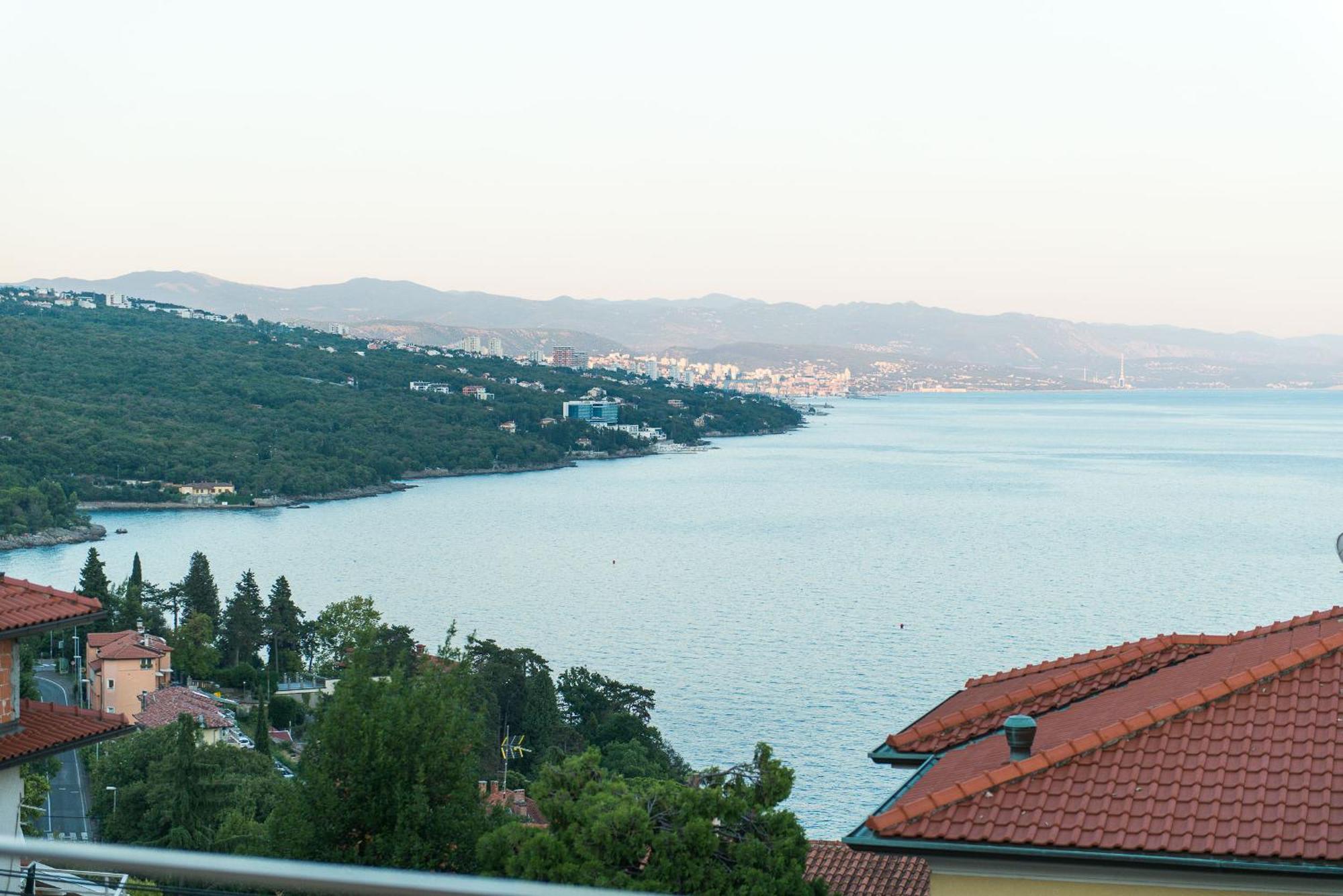Premium Apartment With Beautiful Sea View, Short Walk To The Sea 奥帕提亚 外观 照片